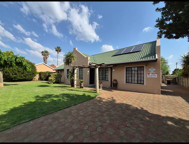 3 BEDROOM HOUSE FOR SALE IN WALDRIFT